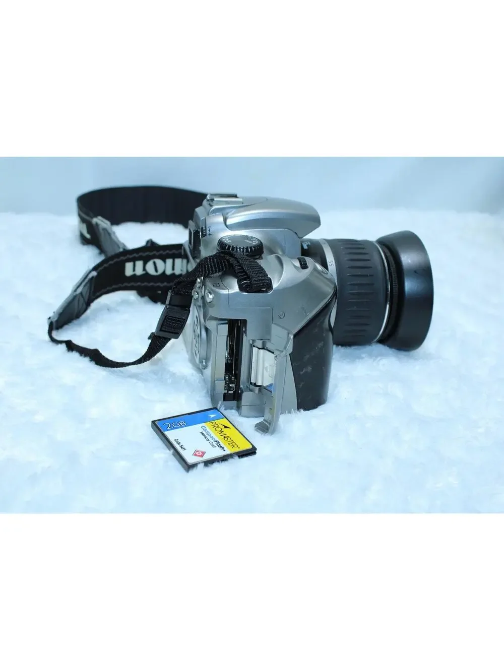 Canon EOS Digital Rebel lens 18-55mm with charger and 2GB card. Tested.